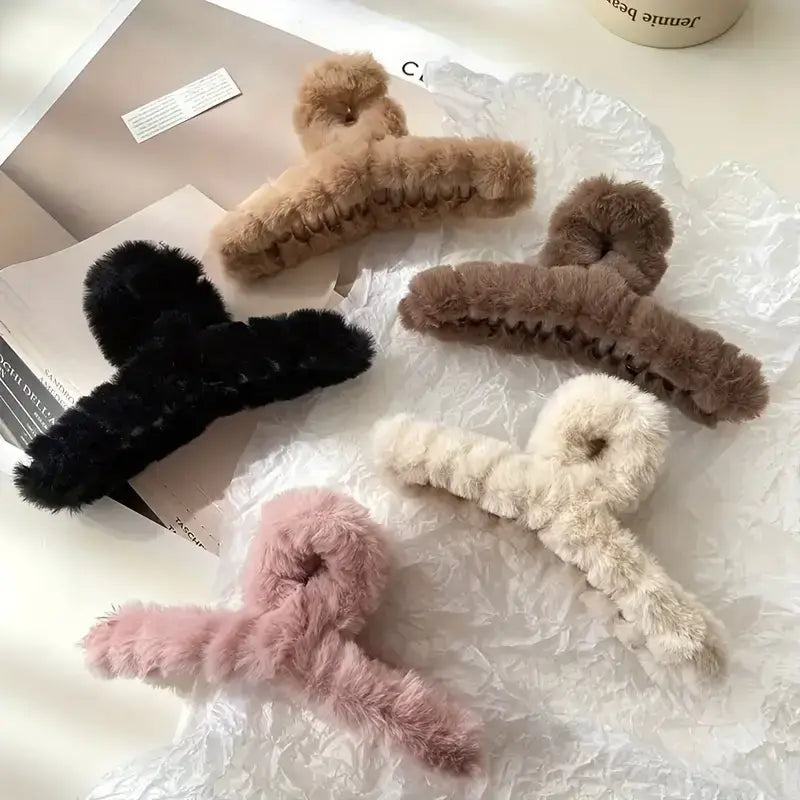 Furry Hair Claw